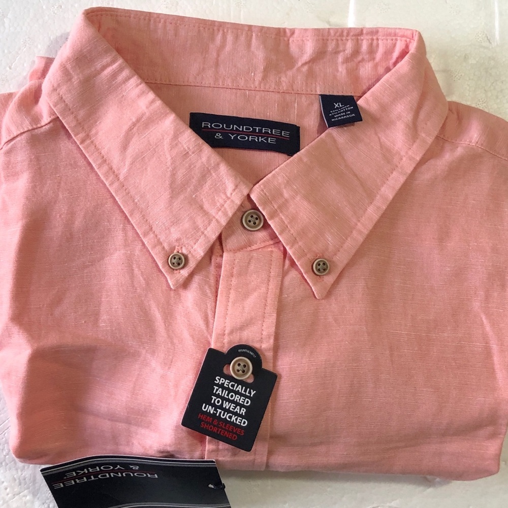 Roundtree & Yorke Men's Soft Coral Button-Down Shirt